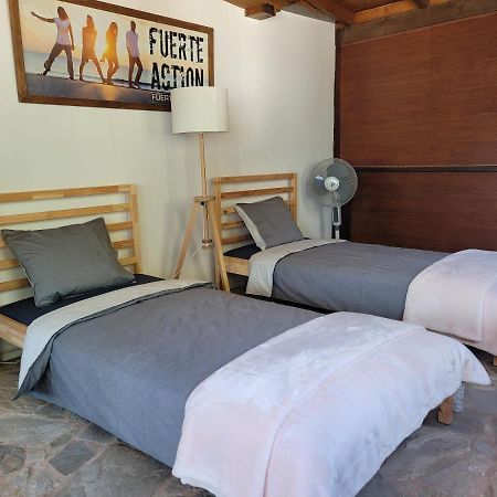 Fuerte Action Guest House Коста-Кальма Екстер'єр фото